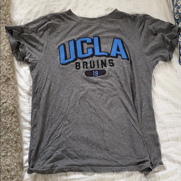 UCLA t-shirt - Picture 4 of 5